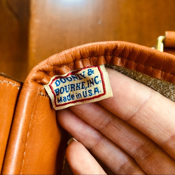 VINTAGE Rare Dooney & Bourke Cream Doctors Bag - Picture 6 of 9